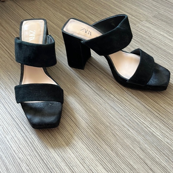 Zara Suede Heels - Picture 2 of 4